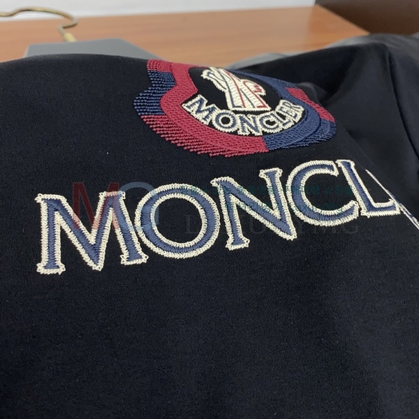 ���� ��**�� ���� Ƽ���� MO96774-2