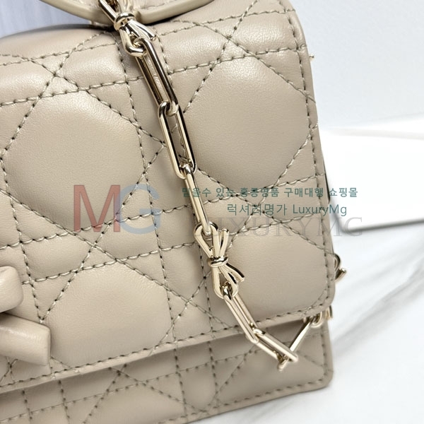 ��� ���� ��� �� �̴� ��� S05550-15