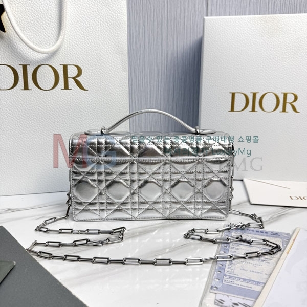 ��� ���� ��� �� �̴� ��� S05550-18