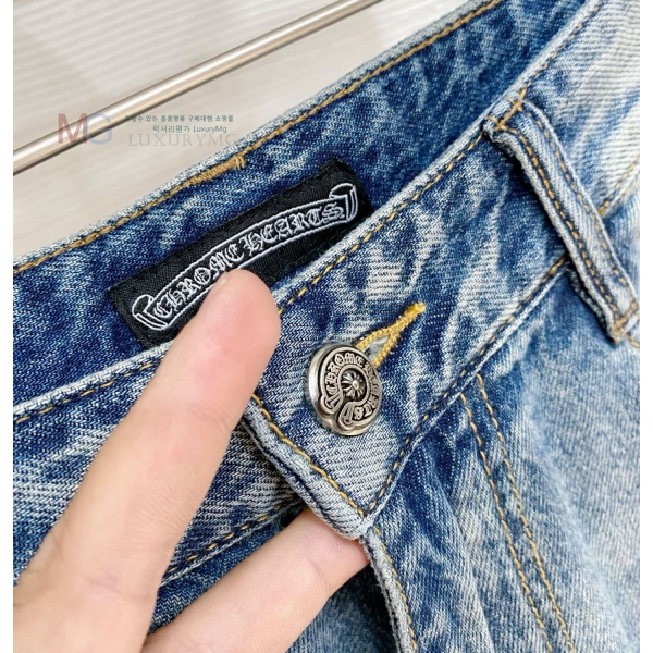 ���� ũ������ �ݹ��� 23436437