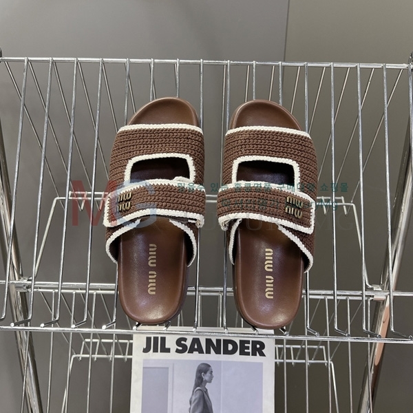 ���� �̿�̿� ���� MIU069011